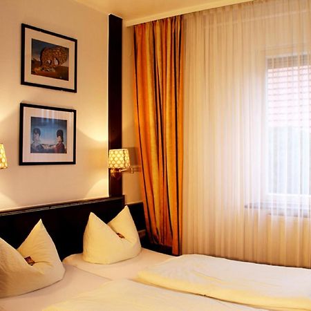 Hotel-Landgasthof Gruener Baum - Dittigheim Tauberbischofsheim Extérieur photo