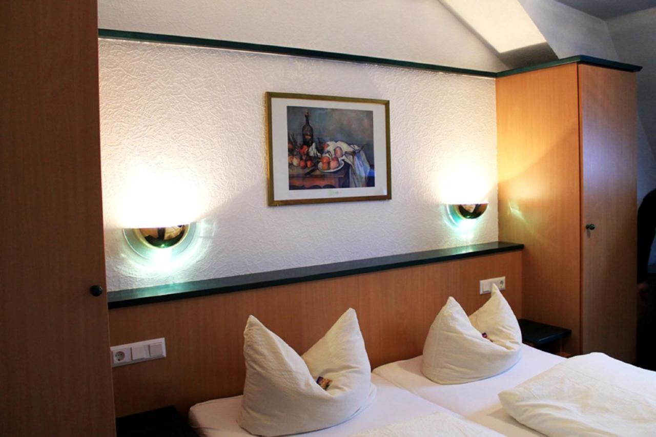 Hotel-Landgasthof Gruener Baum - Dittigheim Tauberbischofsheim Extérieur photo