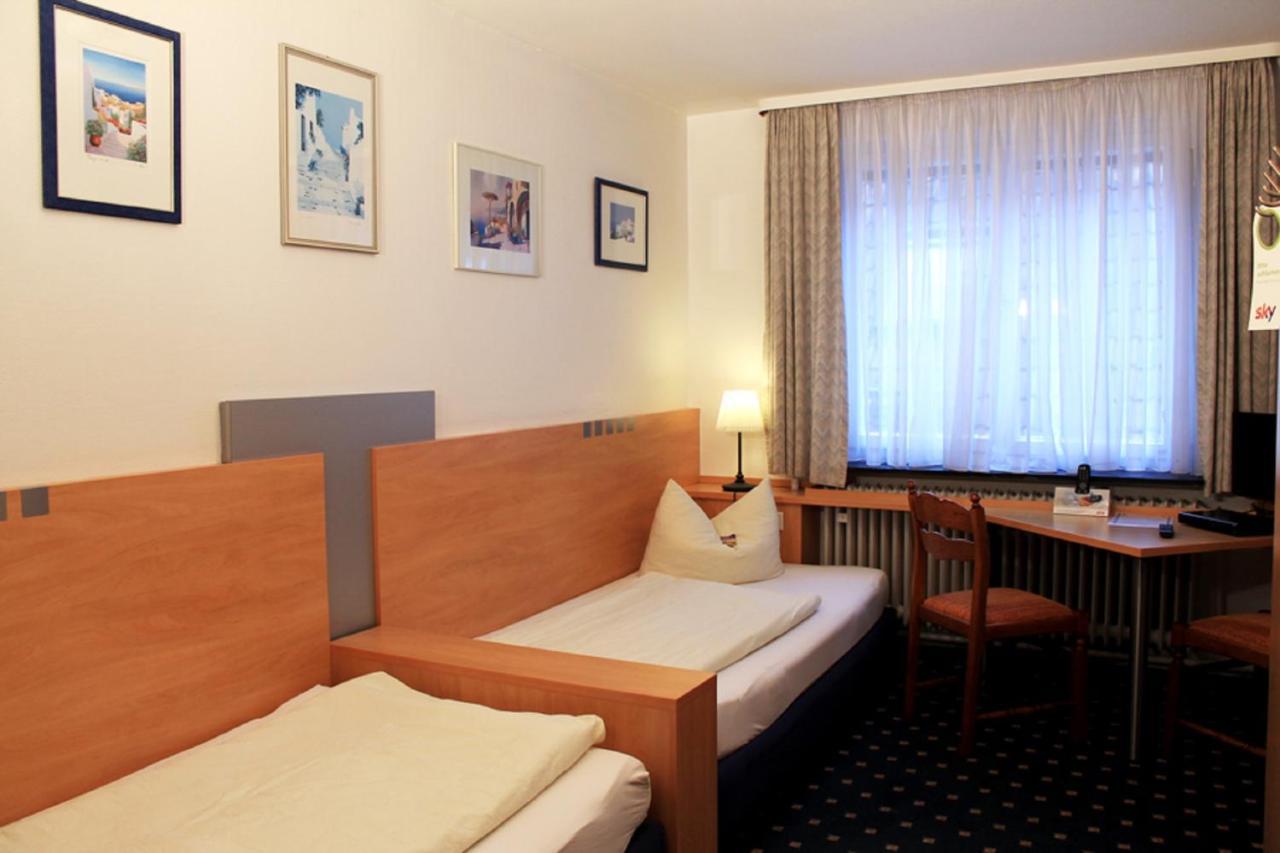 Hotel-Landgasthof Gruener Baum - Dittigheim Tauberbischofsheim Extérieur photo