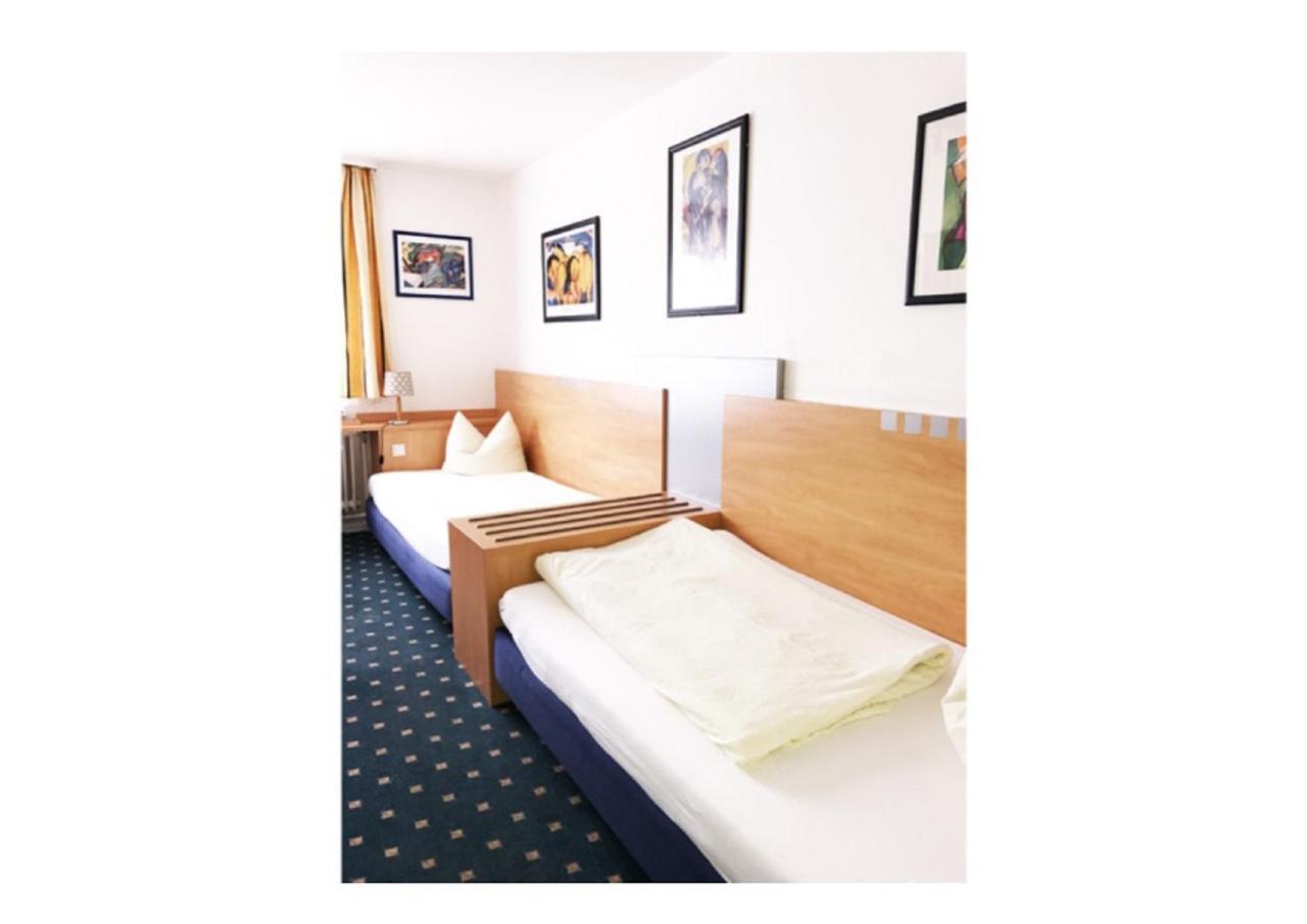 Hotel-Landgasthof Gruener Baum - Dittigheim Tauberbischofsheim Extérieur photo