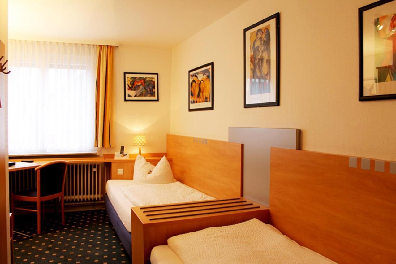 Hotel-Landgasthof Gruener Baum - Dittigheim Tauberbischofsheim Extérieur photo