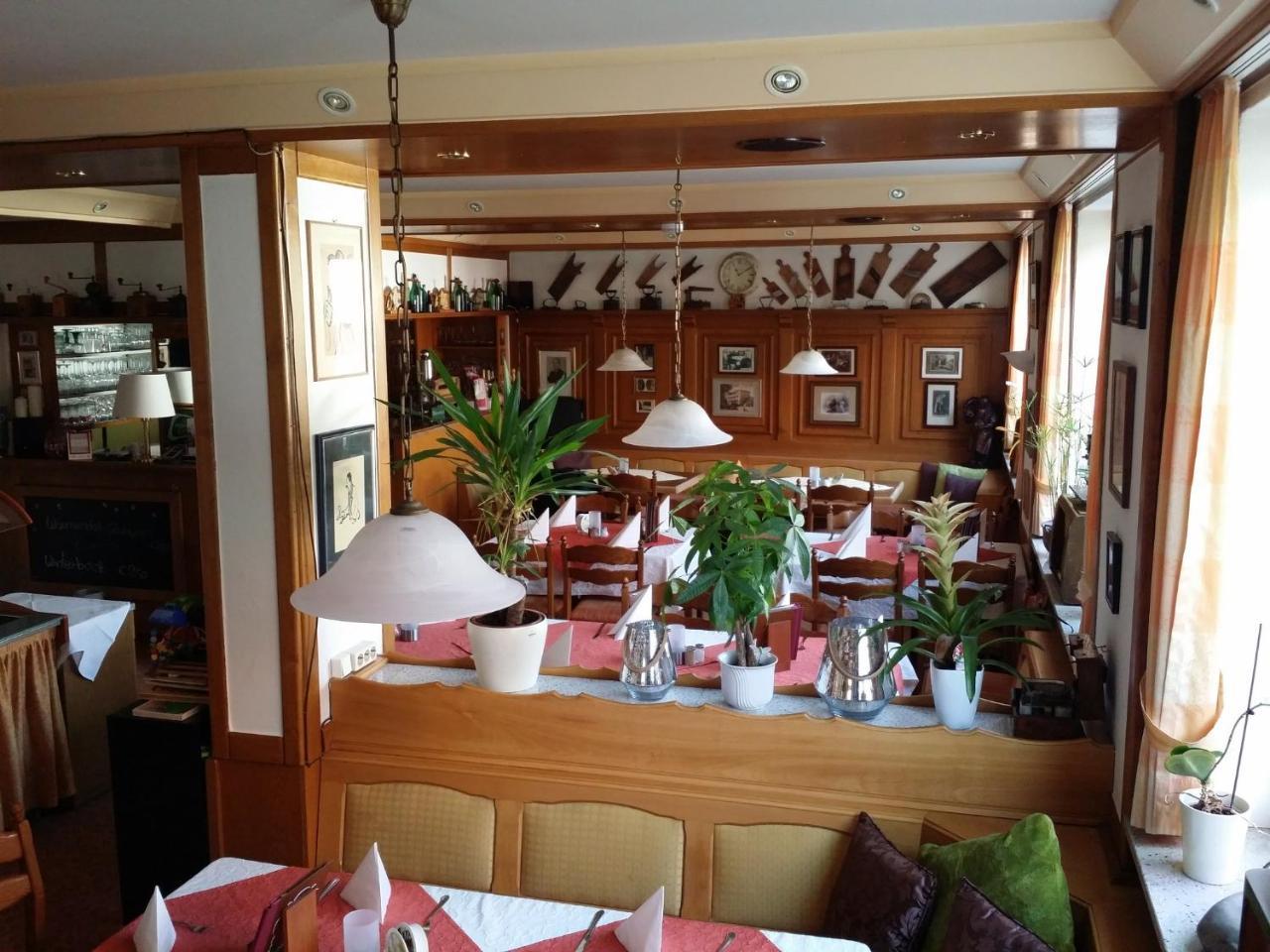 Hotel-Landgasthof Gruener Baum - Dittigheim Tauberbischofsheim Extérieur photo